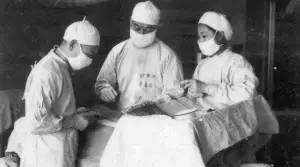 1958年上海廣慈(瑞金)醫院成功搶救一名燒傷患者