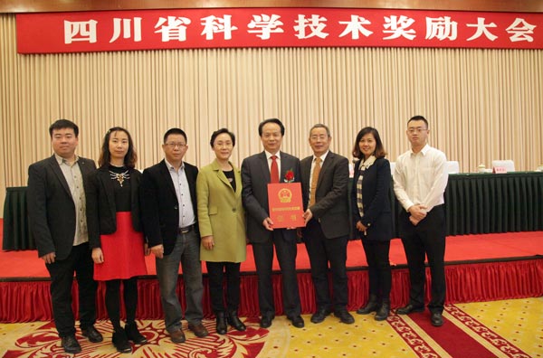 “好醫生”中藥大品種康復新液系統創新及產業化關鍵技術研究應用項目獲得省科技進步一等獎。